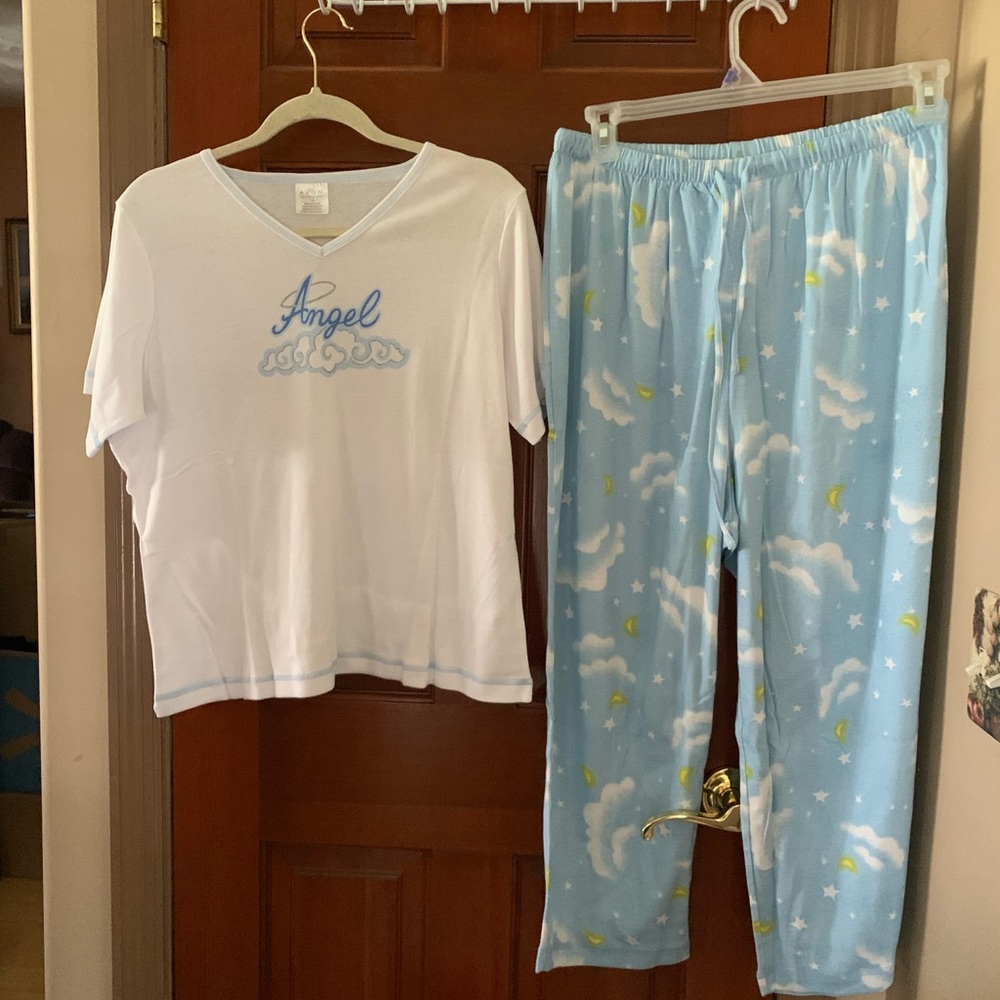 New Ladies 2 piece pajama set